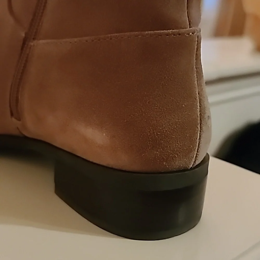 Boots - Picture 13 of 15